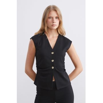 Vesta cu nasturi si decolteu in V