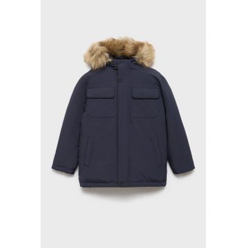 Geaca cu gluga cu garnitura din blana sintetica