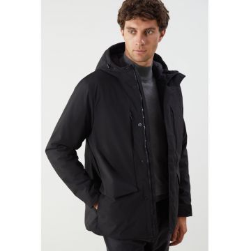 Geaca cu gluga si model uni