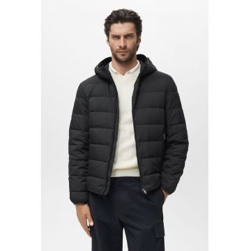 Geaca cu umplutura de puf