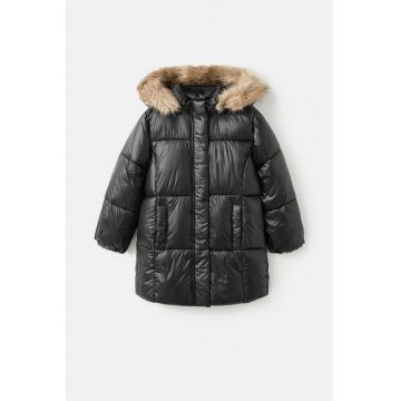 Geaca cu vatelina si garnitura din blana sintetica