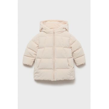 Geaca impermeabila cu gluga