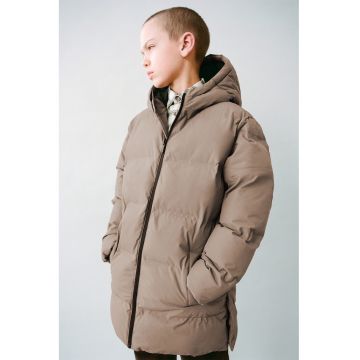 Geaca matlasata cu gluga