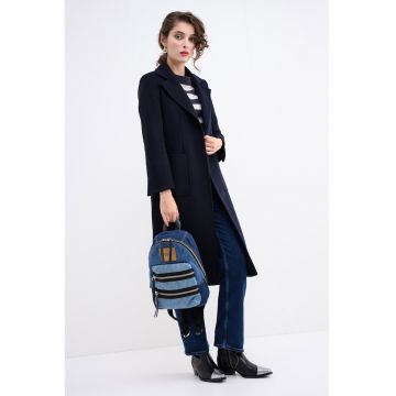 Haina de lana cu un cordon Runaway