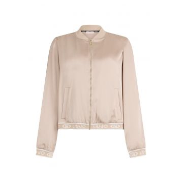 Jacheta bomber cu aspect de satin si banda logo