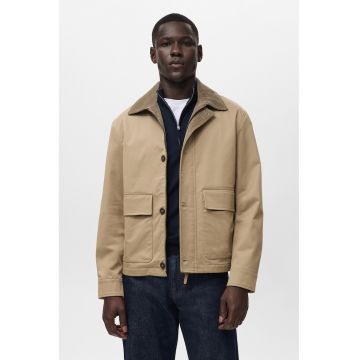 Jacheta din amestec de in cu finisaj rezistent la apa si guler ascutit