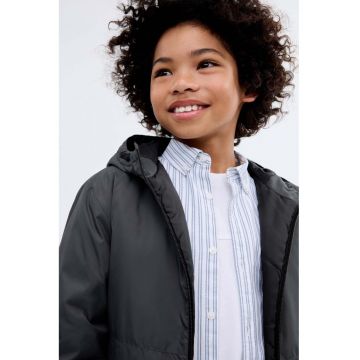 Jacheta impermeabila cu eticheta interioara pentru nume