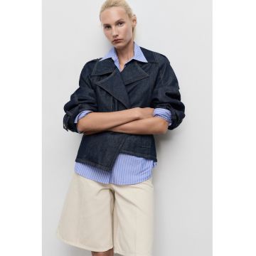 Jacheta lejera din denim cu cordon in talie