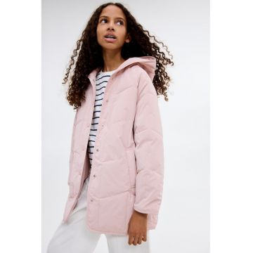 Jacheta matlasata cu gluga