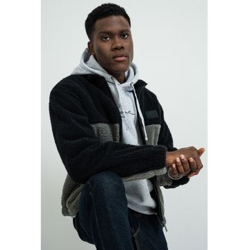 Jacheta teddy cu aplicatie logo