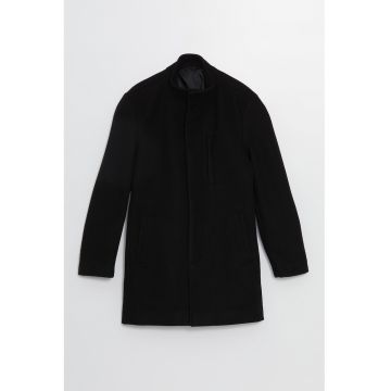 Palton scurt cu inchidere ascunsa