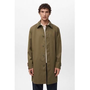 Trenci cu finisaj rezistent la apa si buzunare laterale