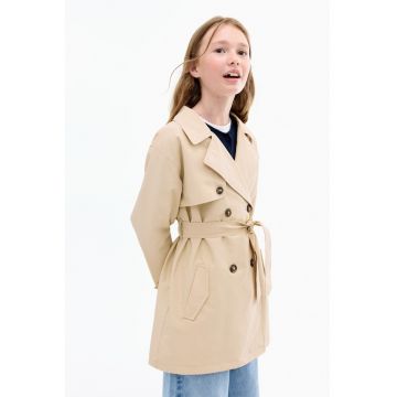 Trenci cu un cordon in talie