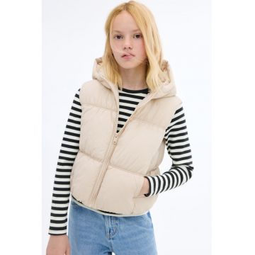 Vesta cu vatelina si gluga