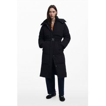 Geaca cu o curea in talie