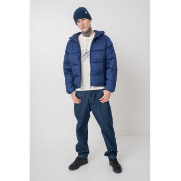 Geaca cu vatelina si finisaj rezistent la apa