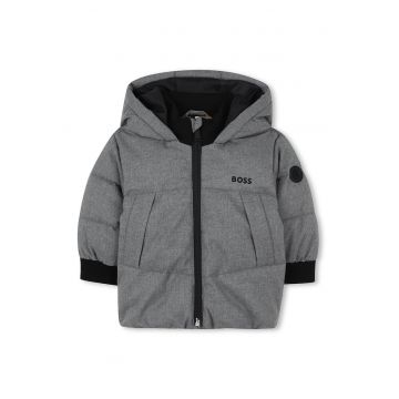 Geaca cu vatelina si gluga