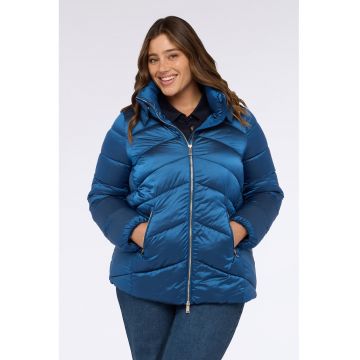 Geaca scurta cu gluga