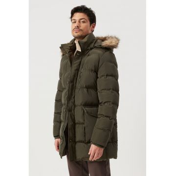 Geaca slim fit cu gluga cu garnitura de blana sintetica