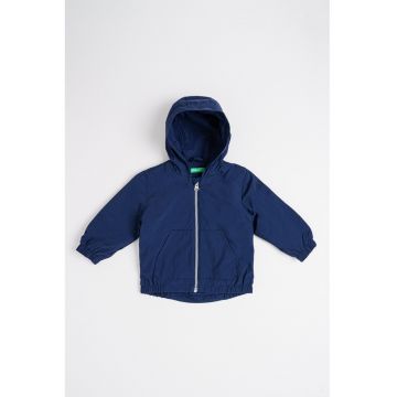 Jacheta cu gluga si fermoar