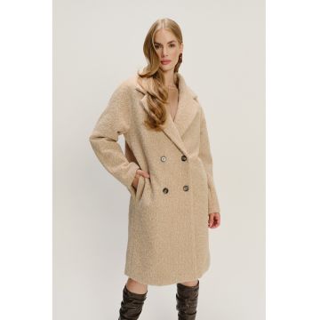 Palton cu doua randuri de nasturi si revere decupate