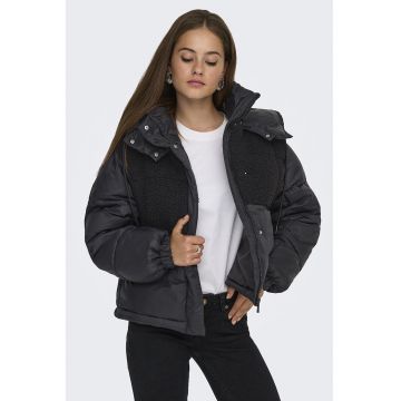 Geaca cu detalii din blana shearling sintetica