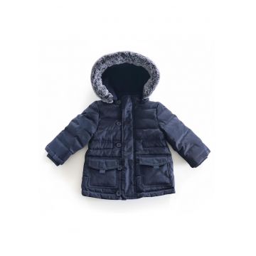 Geaca cu gluga si umplutura din puf -