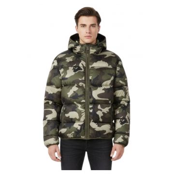 Geaca de iarna din puf cu imprimeu camuflaj -