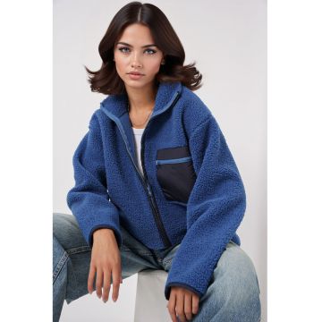 Jacheta din material teddy