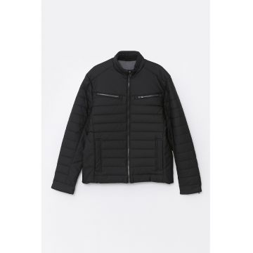 Geaca cu segmente matlasate