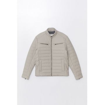 Geaca cu segmente matlasate