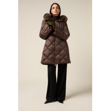 Geaca cu umplutura de puf