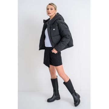 Geaca cu vatelina si gluga