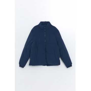 Geaca matlasata cu design striat