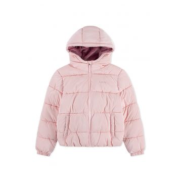 Geaca matlasata cu gluga