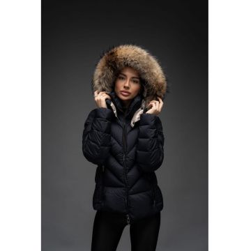 Geaca matlasata cu umplutura de puf gasca oversize cu gluga - ARIA - culoare Negru si Alb - marime XL -