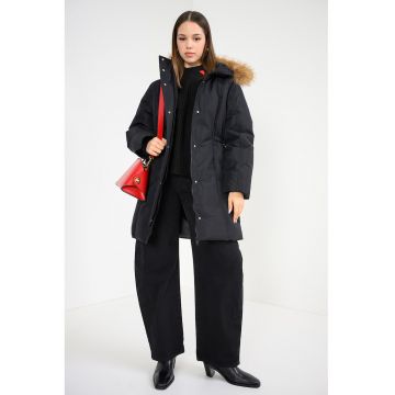 Geaca parka cu vatelina si gluga
