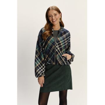 Jacheta in carouri cu maneci cazute