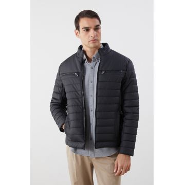 Jacheta slim fit cu guler mediu