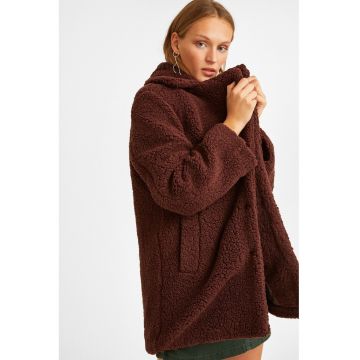 Palton scurt din material teddy