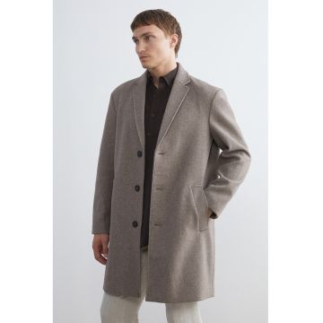 Trenci cu model uni si buzunare laterale