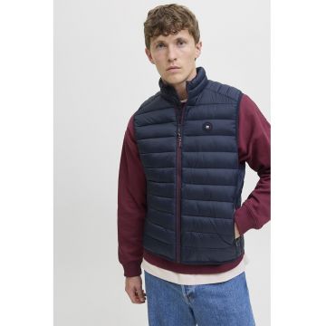 Vesta slim-fit matlasata cu buzunare cu fermoar