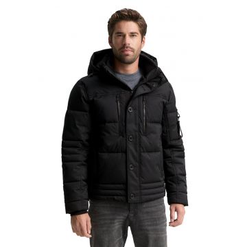 Geaca cu fermoar si nasturi