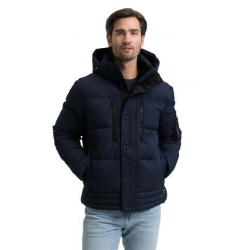 Geaca cu fermoar si nasturi