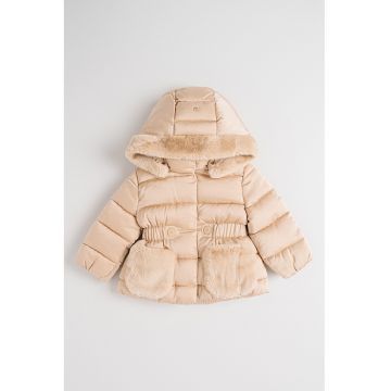 Geaca cu gluga detasabila