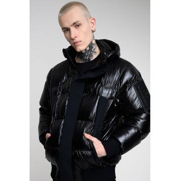 Geaca cu umplutura de puf si buzunar cu fermoar pe maneca