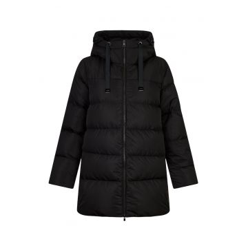 Geaca cu umplutura de puf si gluga