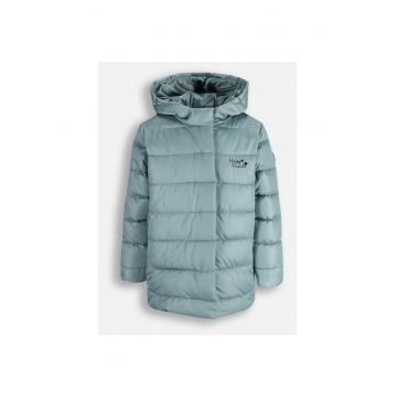 Geaca impermeabila cu gluga si buzunare