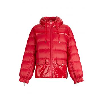 Geaca matlasata cu buzunare cu clapa