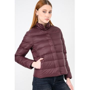 Geaca matlasata cu buzunare laterale